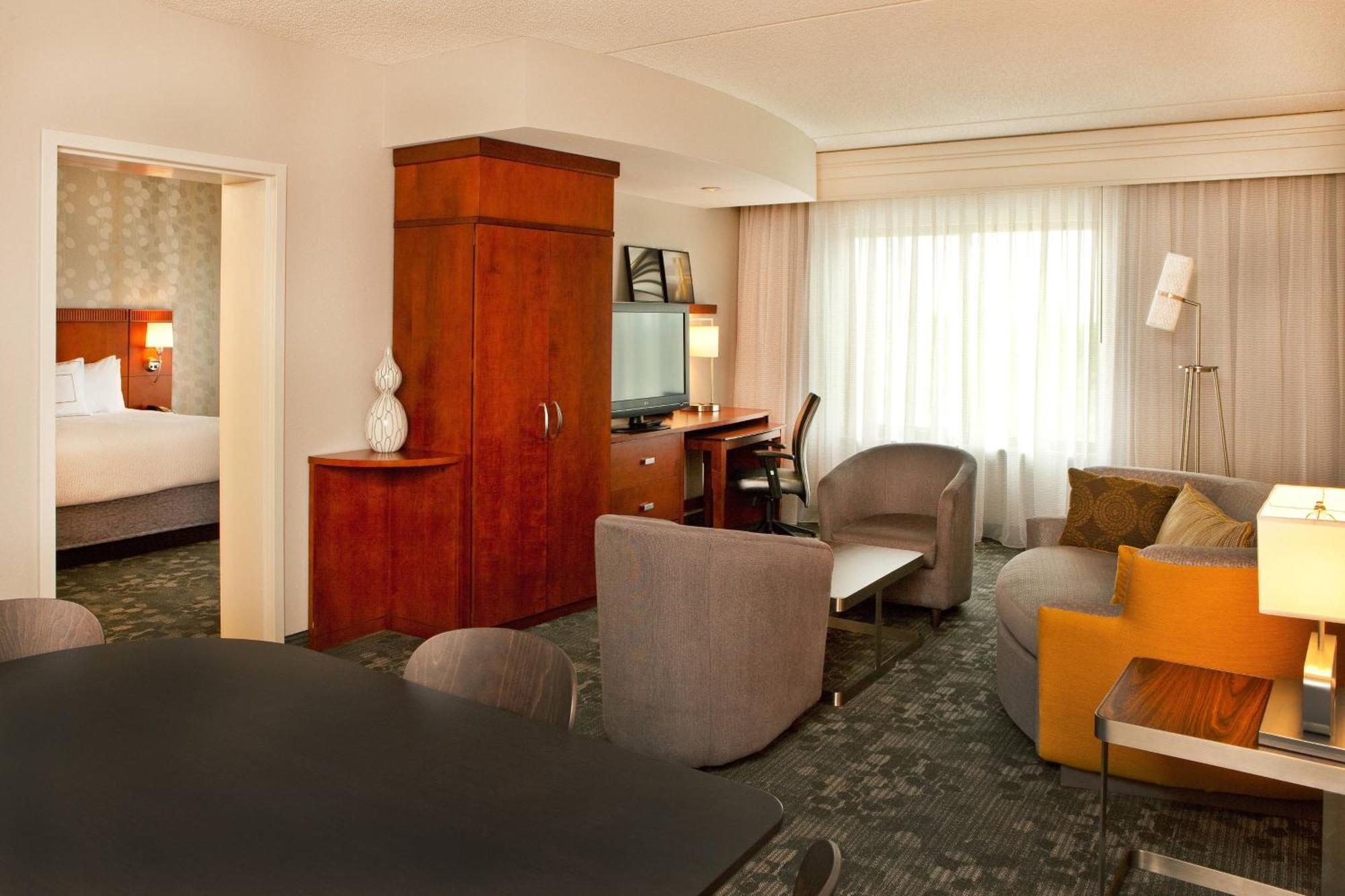 Отель Courtyard By Marriott Геттисберг Экстерьер фото