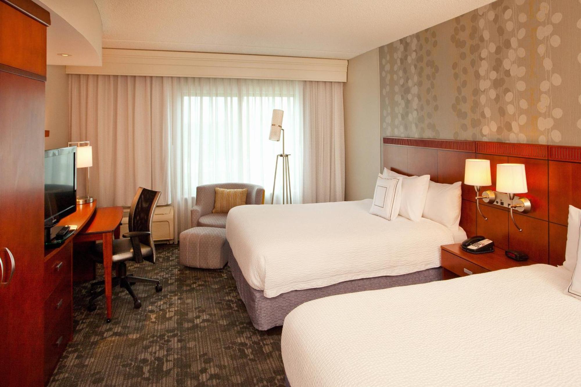Отель Courtyard By Marriott Геттисберг Экстерьер фото
